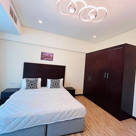 Two Bedroom Palm Stay Manama Exterior photo