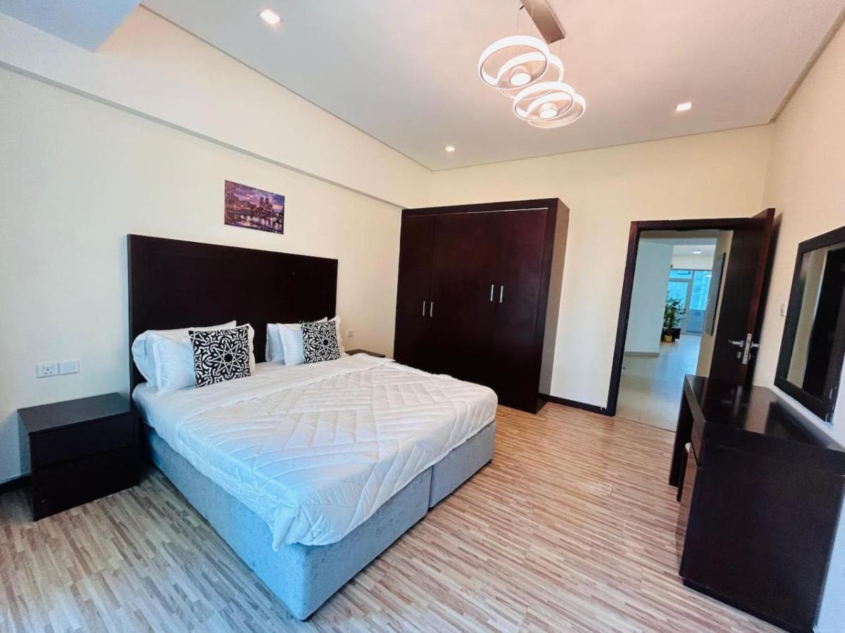 Two Bedroom Palm Stay Manama Exterior photo